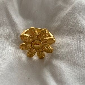 Coach Gold Daisy Ring Size 8